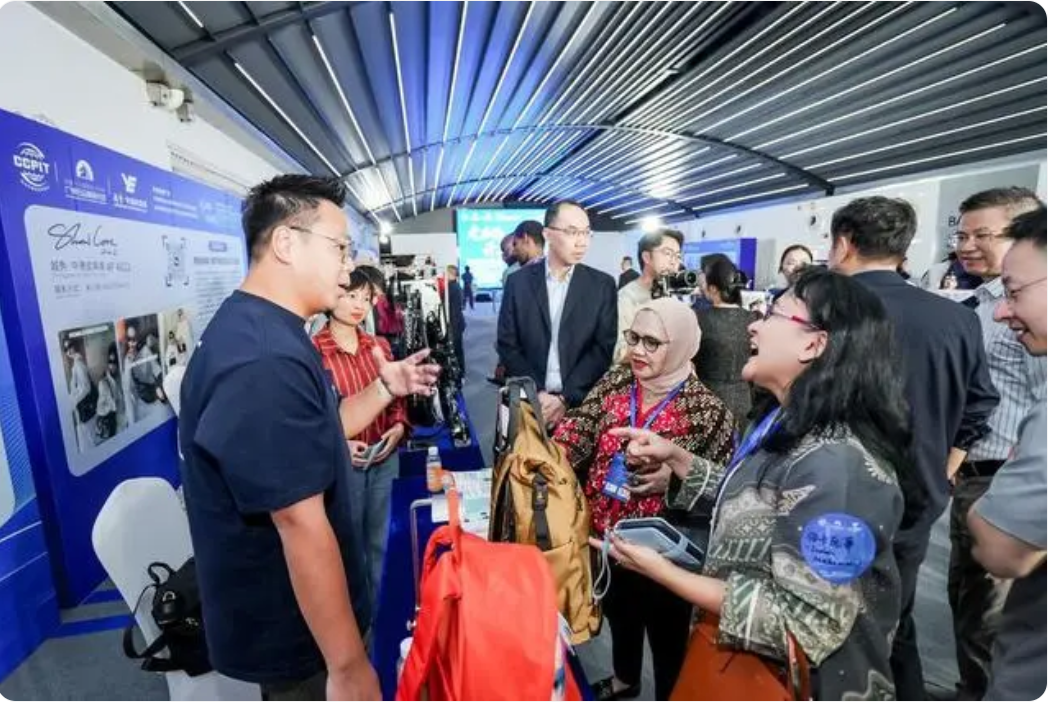 广交会热传至广州专业市场，服装箱包加速国际布局