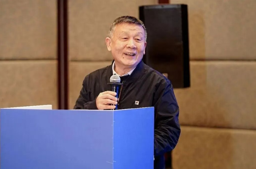 专访中国工程院院士石碧：为科技创新“修路架桥”